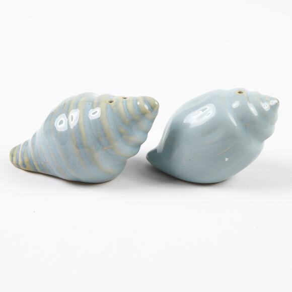 Pair of Ceramic Blue Shells Seashells Table Salt & Pepper Shakers & Stoppers - Picture 4 of 6